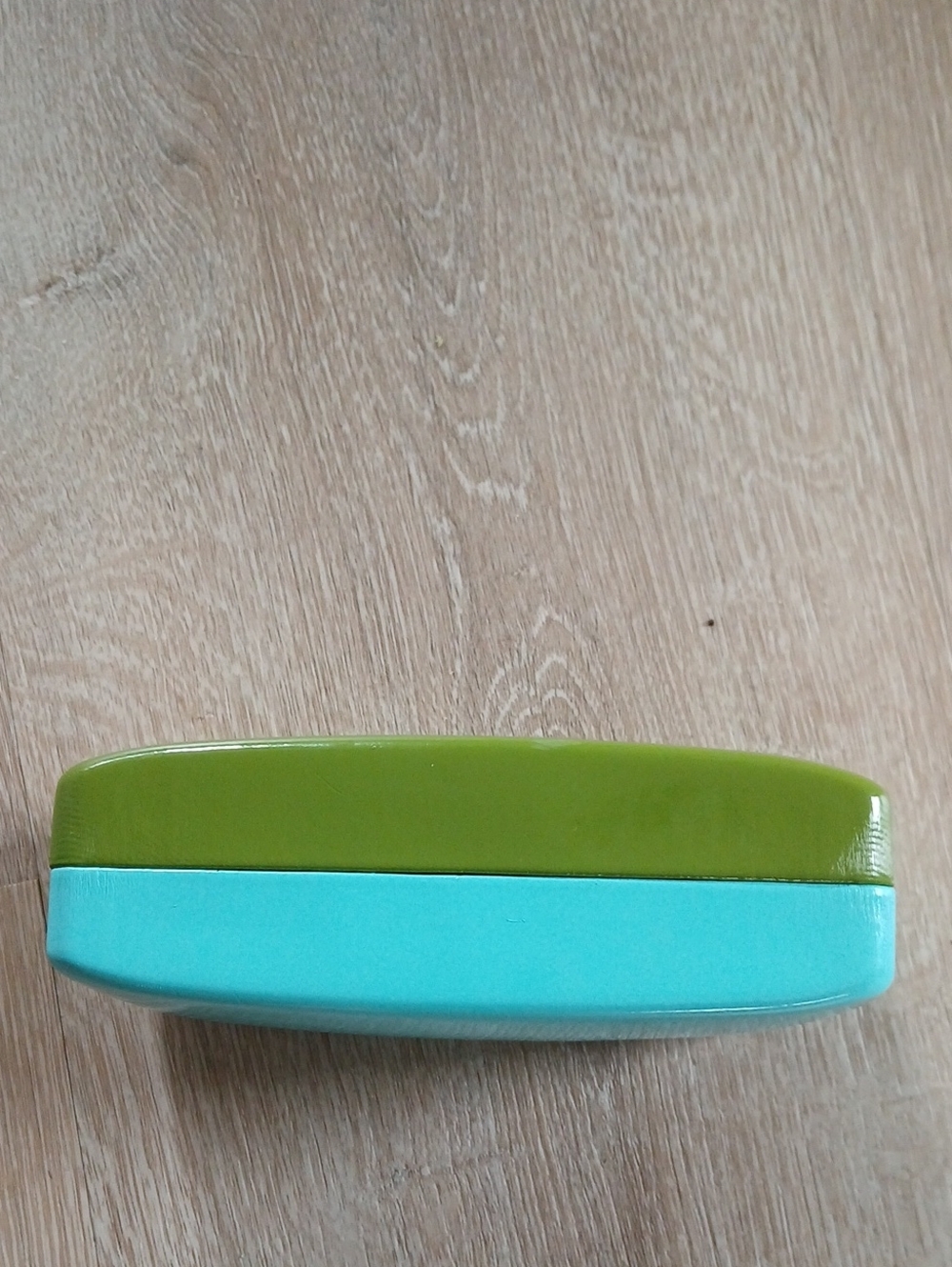 Kate Spade New York Glossy Eyeglass Hard Case Clam Shell Color Block Green Blue